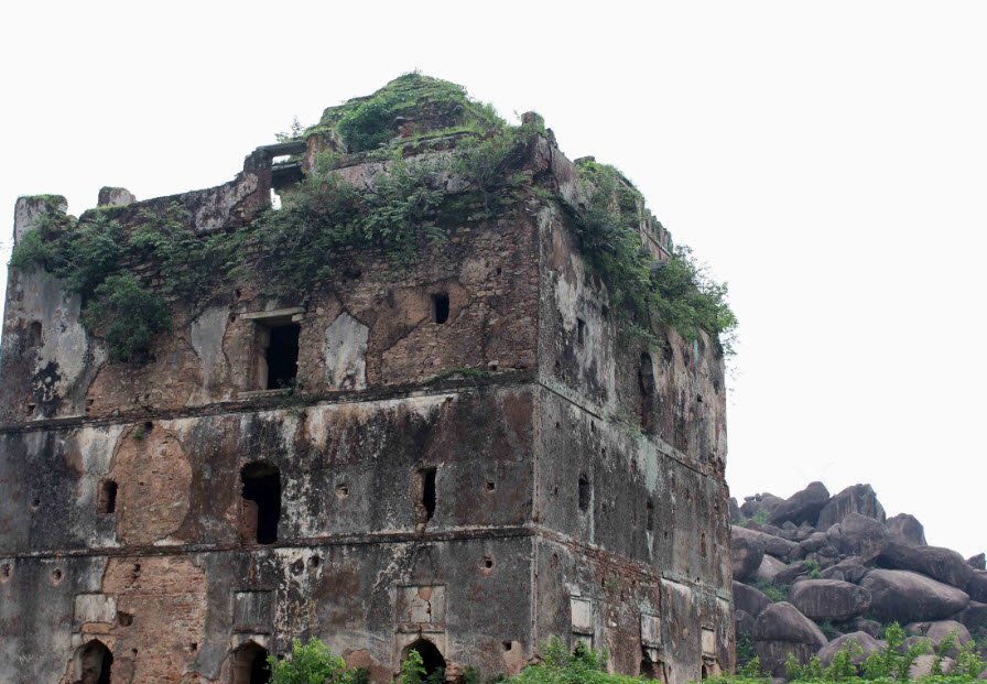 Navratna Garh Fort, Gumla, Jharkhand - Vushii.com Navratna Garh Fort, Gumla, Jharkhand - Vushii.com